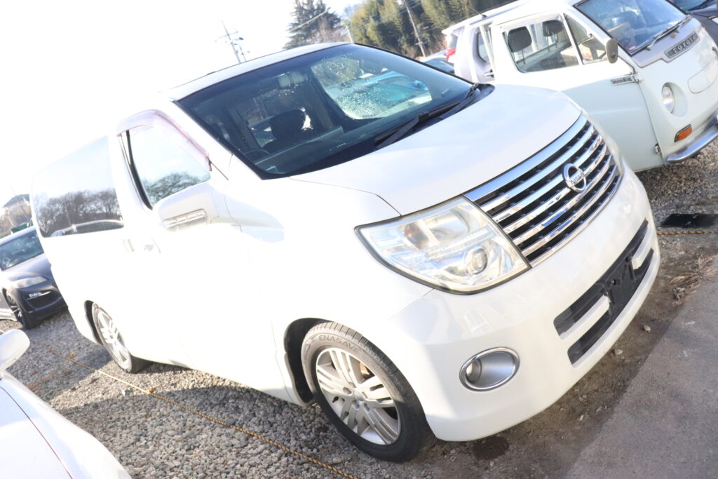 日産/エルグランド/ME51