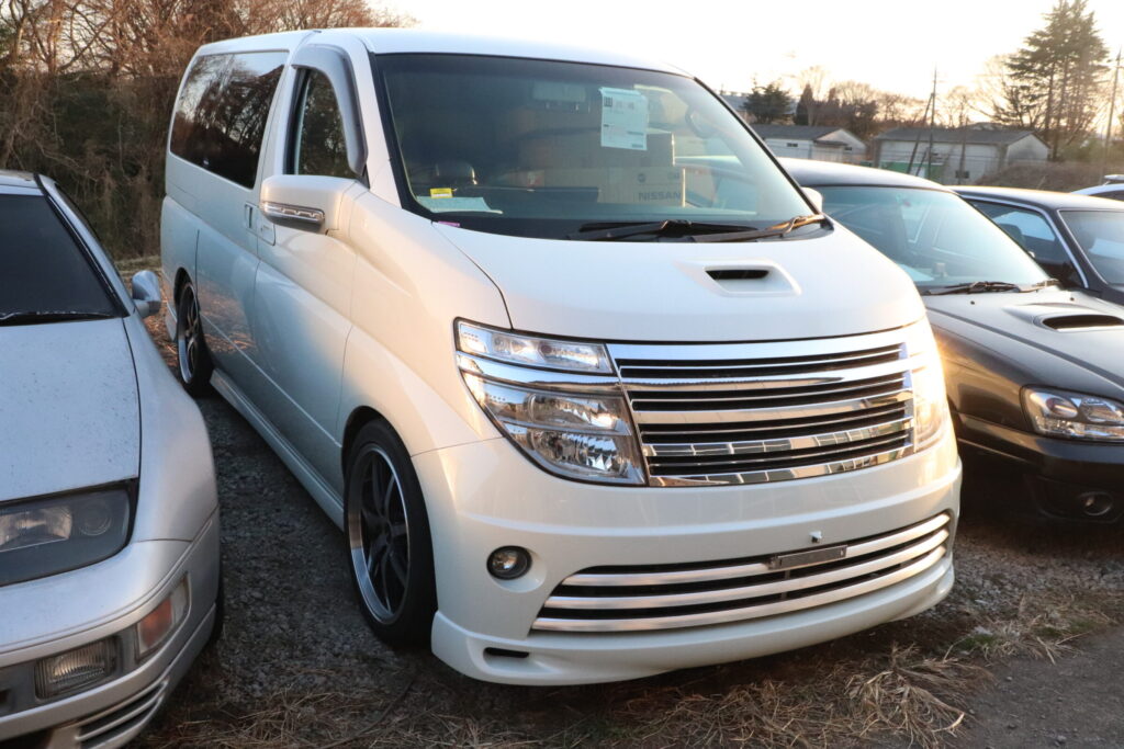 日産/エルグランド/NE51