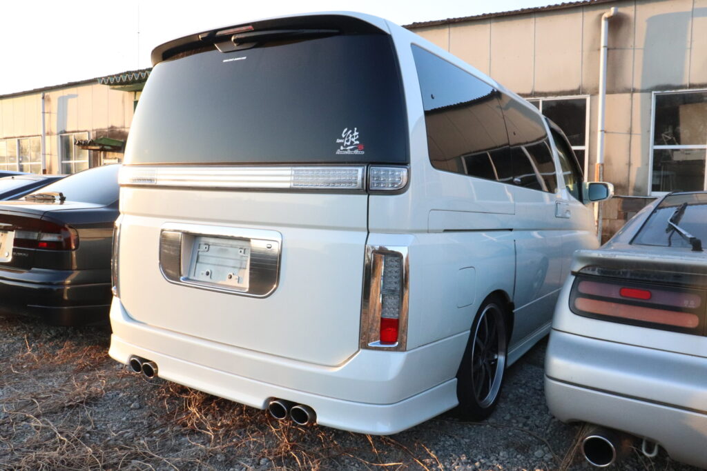 日産/エルグランド/NE51